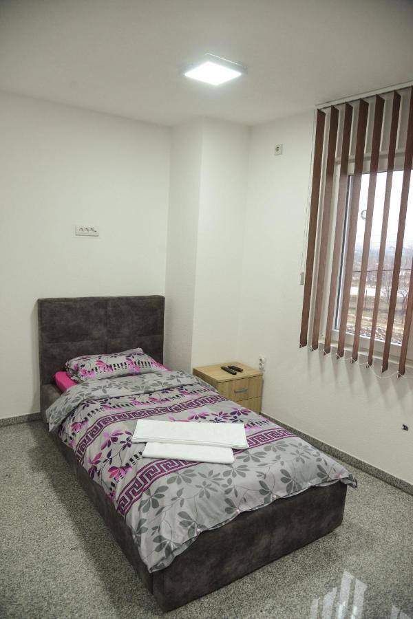 Binta Hostel Vranje Exteriér fotografie