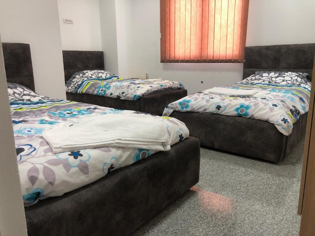 Binta Hostel Vranje Exteriér fotografie